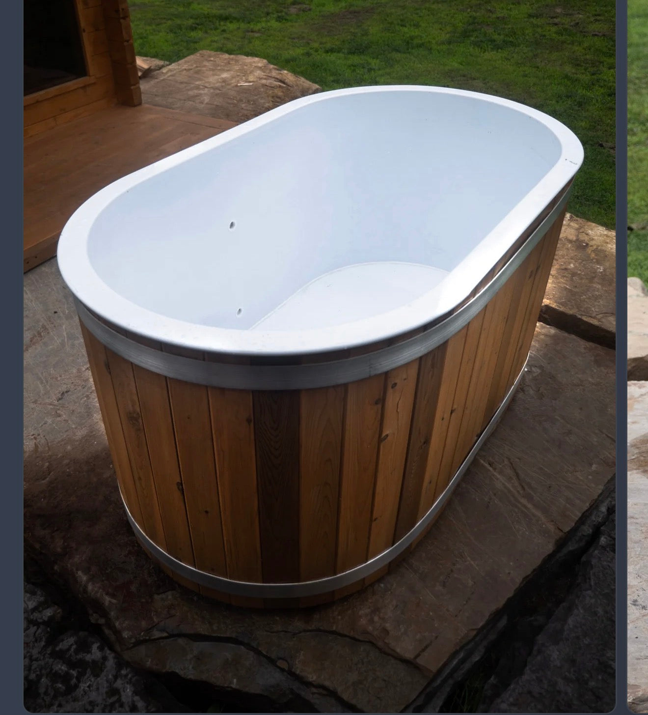 Muskoka Cold Plunge - Knotty Red Cedar