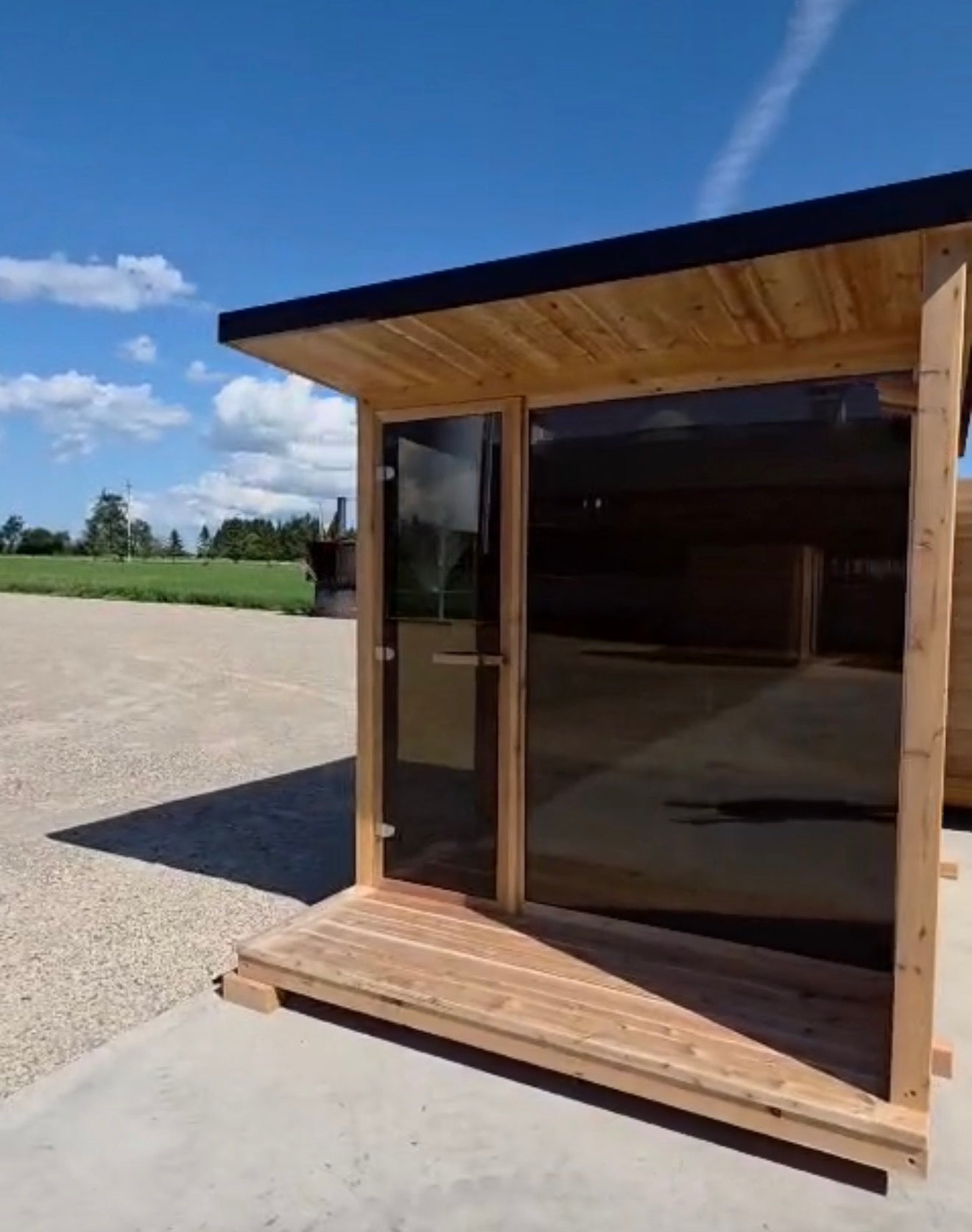 Signature Series Knotty Red Cedar Modern Sauna